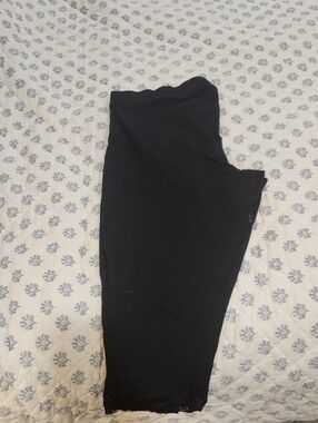 torrid Black Stretchy Capris